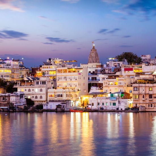 PIGMENTS & PAINT - Rajasthan - Bailey Chinnery Photography